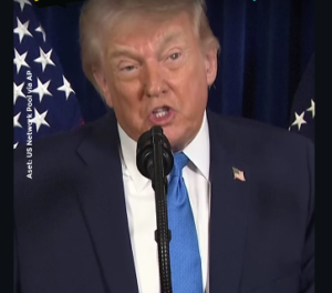 Presiden Donlad Trum memberikan pidato di Florida, Sabtu 3 Januari 2025, pasca penangkapan presiden Venezuela, Nicolas Maduro. Di balik itu, sesungguhnya Amerika ingin mengelola kekayaan minyak bumi negara di Amerika Latin itu. Foto: Instagram@kumparan