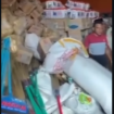 Merespon laporan warga, sejumlah anggota DPRD kabupaten Bireuen, Aceh, melakukan sidak ke gudang BPBD. Disana terbukti menemukan puluhan ton bantuan untuk oroban bencana belum disalurkan ke para penerima. Foto: Instagram@voktis.id