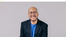 Komika Pandji Pragiwaksono mendatangi kantor pusat MUI. (Instagram.com/pandji.pragiwaksono)