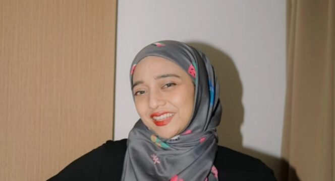 
					Selebgram sekaligus aktivis kemanusiaan Chiki Fawzi akhirnya angkat bicara soal pencopotannya dari posisi petugas haji. Foto: Instagram Chiki Fawzi 