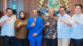 Pengurus KADIN Jatim bersama delegasi Timor Leste