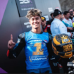 Muncul lagi pemalah Indonesia yang mencatatkan diri sebagai atelt race motor dunia, Adi Satya Mahendra, pembalap asal Bantul, Indonesia, berhasil meraih podium kedua di Race 2 World Supersport 600 seri pembuka 2026 di Phillip Island, Australia, pada 22 Februari 2026. Foto: Instagram@aldisatya_57