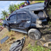 Kondisi minibus berantakan setelah bangian belakang ditabrak rangkaian kereta api penumpang Putri Deli, terjadi di Kisaran, kabupaten Asahan, Sumatera Utara, Mkinggu siang 15 Februari 2026. Foto: Ist