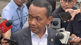 Bahlil Lahaladia, Menteri ESDM memberikan keterangan kepada pers hasil pertamuannya dengan Presiden Prabowo, terakit izin pertambang yang dihentikan sementara terkait dengan bencana di Sumatera Utara dan Aceh.Foto:  ist