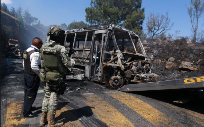 
					Aksi boikot dan demo melanada Meskiko, pasca kematian gembong narkoba Nemesio Oseguera Cervantes alias El Mencho, pemimpin Kartel Jalisco New Generation (CJNG) yang dianggap paling ganas di negara itu, dilaporkan tewas dalam operasi militer pada Minggu, 22 Februari 2026. Foto: cnn