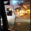 Mobil pemadam kebakaran Jember berjibaku memadamkan kebakaran besar menimpa sebuah gudang berisi 300 ton tembakau, di desa Candijati, Arjasa, Jember. Pemadaman baru selesai hingga 06.30, Minggu 1 Februari 2026. Foto: Instagram@damkar_jember