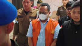 Vice President PT Indonesia Power, Daryanto ditahan pihak Kejaksaan Tinggi Bengkulu, didiga melakukan korupsi proyek Musi senilai Rp 15 miliar. Foto: ist