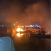 Terjadi kebakaran tiga hingga empat unit perahu milik nelayan yang ditambatkan di area labuh di Ngemplak–Kisik, Pasuruan, Rabu sekitar 20.41 wib, 4 Februari 2026. Foto: Instagram@yoiki_pasuruan