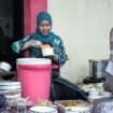 Buka Puasa Bersama, Ning Ita Hadirkan Kebersamaan Lewat Rantangan. Ist