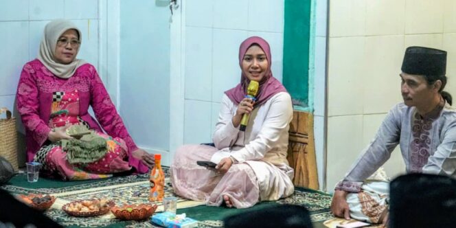 
					Wali Kota Mojokerto Dorong Kebersihan Lingkungan di Safari Ramadan. Ist