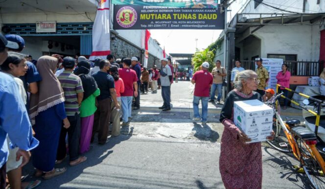 
					Gempita Peduli Sosial: 27 Tahun Konsistensi, 5.000 Paket untuk Dhuafa Mojokerto. Ist