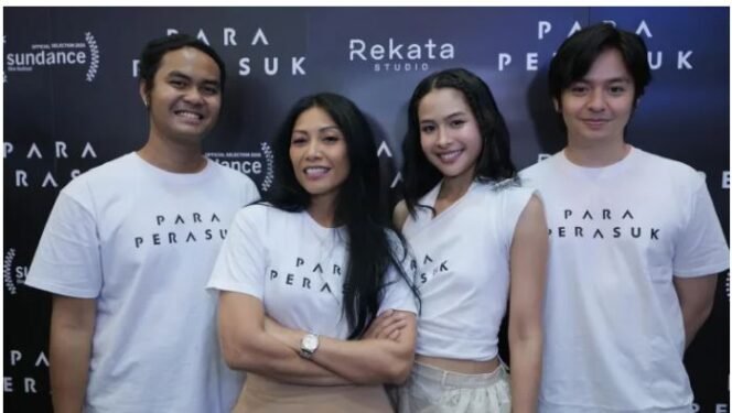 
					Sutradara Wregas Bhanuteja, Anggun, Maudy Ayunda dan Angga Yunanda (kiri ke kanan) dalam peluncuran OST film 'Para Perasuk' di Jakarta, Senin 30 Maret 2026 (Foto: Dokumentasi/POPLICIST Publicist)