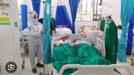 Ratusan siswa suswi SMK HKBP di Sudikalang, Kabupaten Dauri, Sumatera Utara dirawat di rumahvsakit, diduga akibat makan menu MBG, Senjn- Selasa 9-10 Maret 2026. FOTO: Wahanan Dairi News