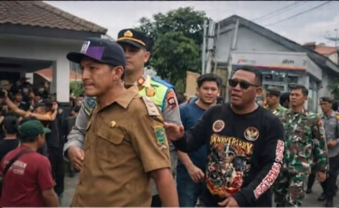
					Viral Kades Hoho Alkaf Jadi Korban Pengeroyokan LSM Harimau di Polsek Mandiraja