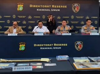 Polda Metro Jaya ungkap dan menangkap terduga pelaku pembunuh Ermanto Usma, di Cilincing Kajarta utara, Senin 9 Maret 2026. Foto: dok/ polda metro jaya