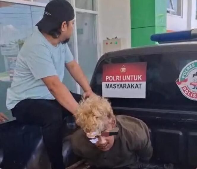 
					Mbah Muchin 70 Tahun Korban Pembacokan di Perak, Polisi Ringkus Tomi Irfan Pemuda Kediri