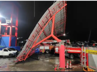 Atap kanopi kantor Damkarmat (pemadam Kebakaran dan Penyelamat) Pemkot Batu, Jawa Timur, ambruk akibat diterjang angin dan hujan deras, Rabu 4 Maret 2026. Foto: tulungagungtimes