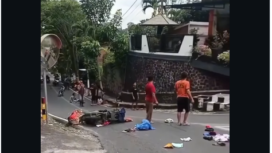 Empat orang sekeluarga asal Surabaya mengalami kecelakaan tunggal di jalur Klemuk, Kelurahan Songgokerto, Kecamatan Batu, Kota Batu, Jawa Timur, menewaskan seorang ayah dan melukai tiga anggota keluarganya, terjadi Rabu 12.42, 25 Maret 2026. Foto: Instagram@sakpirongertimu