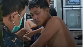 Sejumlah warga Candipuro korban sambar petir di pantai Bambang Lumajang, mendapat perawatan di Puskesmas Pasirian, Sabtu 28 Maret 2-26. Foto: Instagram@portalJTV