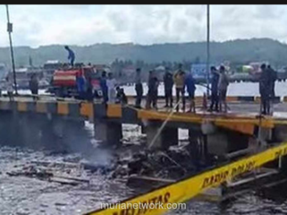 Dua ABK tewas, 3.000 tabung LGP, dan 2000 paket sembako hangus akibat KM Citra Anugerah meledak dan terbakara habis di pelabuhan Selayar, Sulawesi Selatan. Foto: ist