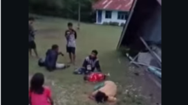 Diduga gedung rapuh sebuah SDN Oepula, Timor Timur Selatan (TTS) NTT ambruk, timpa anak-anak yanf sedang berteduh, Rabu 18 Marey 2026. Foto: Instagram@surakartakita