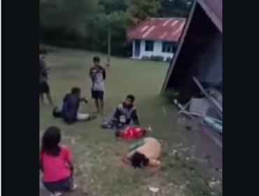 Diduga gedung rapuh sebuah SDN Oepula, Timor Timur Selatan (TTS) NTT ambruk, timpa anak-anak yanf sedang berteduh, Rabu 18 Marey 2026. Foto: Instagram@surakartakita