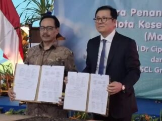 DETEKSI KANKER - Direktur Utama RSCM Supriyanto Dharmoredj menandatangani Nota Kesepahaman (MoU) dengan Komisaris Utama SCL Group Lee Kyoung Ryul pada Senin (27/4). Penandatanganan kerja sama ini menjadi langkah strategis dalam memperkuat pengembangan layanan diagnostik modern berbasis teknologi serta memperluas jejaring kolaborasi kesehatan antara Indonesia dan


Artikel ini telah tayang di Tribunnews.com dengan judul Metode Deteksi Dini Kanker Terbaru Ada di Indonesia, Pemeriksaan Melalui Sampel Darah, https://www.tribunnews.com/kesehatan/7823001/metode-deteksi-dini-kanker-terbaru-ada-di-indonesia-pemeriksaan-melalui-sampel-darah?page=all&s=paging_new&utm_source=copilot.com.
Penulis: Rina Ayu Panca Rini
Editor: Anita K Wardhani