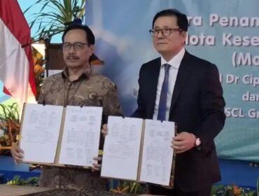 DETEKSI KANKER - Direktur Utama RSCM Supriyanto Dharmoredj menandatangani Nota Kesepahaman (MoU) dengan Komisaris Utama SCL Group Lee Kyoung Ryul pada Senin (27/4). Penandatanganan kerja sama ini menjadi langkah strategis dalam memperkuat pengembangan layanan diagnostik modern berbasis teknologi serta memperluas jejaring kolaborasi kesehatan antara Indonesia dan


Artikel ini telah tayang di Tribunnews.com dengan judul Metode Deteksi Dini Kanker Terbaru Ada di Indonesia, Pemeriksaan Melalui Sampel Darah, https://www.tribunnews.com/kesehatan/7823001/metode-deteksi-dini-kanker-terbaru-ada-di-indonesia-pemeriksaan-melalui-sampel-darah?page=all&s=paging_new&utm_source=copilot.com.
Penulis: Rina Ayu Panca Rini
Editor: Anita K Wardhani