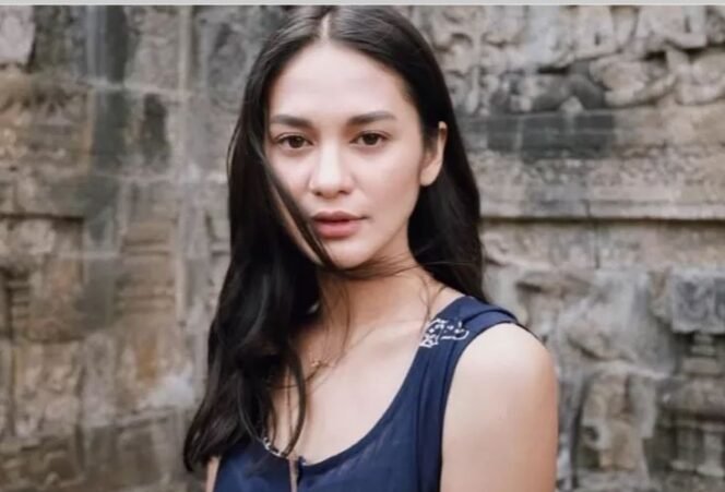 
					Kupeluk Kamu Selamanya: Refleksi Emosional Perjuangan Keluarga