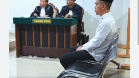 Seorang pemuda warga Pujon, kabupaten Malang, diadili kaeena menerima paket narkoba dari Perancis via La Poste. Ia mebgatakan paket itu hadiah menang lomva tulis soal narkoba via Dark Web.Foto: ist