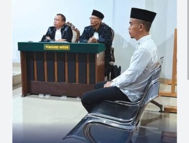 Seorang pemuda warga Pujon, kabupaten Malang, diadili kaeena menerima paket narkoba dari Perancis via La Poste. Ia mebgatakan paket itu hadiah menang lomva tulis soal narkoba via Dark Web.Foto: ist