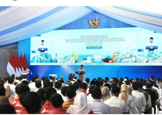 
					Upacara peresmian awal 13 proyek hilirisasi nasional tahsp II dengan total investasi Rp116 triliun, dilaksanakan di Cilacap, Rabu 29 April 2026. Foto: instagram@presidenrepublikindonesia