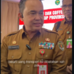 Acara Coffee Morning antara Plt Kepala Kesbangpol Kaltim, Arih Franata Filifus Sembiring (AFF Sembiring) menjadi isu hangat, ketika uang trans[portasi Rp 105.000 untuk seluruh peserta gagal diberikan. Karena belum mendapat persetujaun dari Gubernur Kaltim Rudi Masud dan Sekda Sri Wahyuni, Senin 13 April 2026. Foto: Instagram@kaltimtoday.co