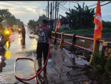 Jembatan buk Wedi, Jl Ir Juanda, kota Pasuruan, salah satu jembatan vital di jalur Pantura. Jembatan ini selalu terendam banjir saat musim penghujan. Mulai 6 April 2026, ditutup untuk memulai pembangunan rekonstruksi jembatan. Foto: Ist