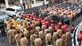 Sebelum melaksanakan opetrasiu penertiban, Asisten Pemerintahan dan Kesejahteraan Rakyat Setdakab Jombang, Drs. Purwanto, MKP memimpin apel pelaksanaan operasi pedagang kaki oima (PKL). Jumat, 10 April 2026. Foto: Diskominfo Pemkab Jombang