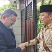 Duta Besar Iran untuk Indonesia, Mohammad Boroujerdi, bertemu Presiden ke-7 Joko Widodo (Jokowi) di kediamannya di Solo pada Rabu, 1 April 2026. Pertemuan berlangsung selama sekitar satu jam mulai pukul 11.00 WIB di Sumber Banjarsari. Foto: rri.id