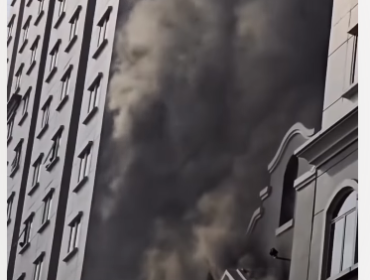 Kebakaran hebat melanda apartemen Mediterania Tanjung Dure, Jakarta Barat, Kamis pagi 07.15 WIB, 30 April 2026. Foto: Instagram@jktkreativemedia