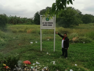 Lahan 21.000 m dibeli dari pertani dengan harga Rp 2,3 miliar dijual ke Dinas Pendidikan Sidoarjo lewat APBD senilai Rp 25,4 miliar. Namun laporan huku itu masih macet di tangah kejaksaan dan KPK. Foto: ist