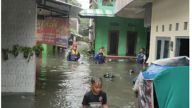 Hampir 2000 jiwa di 11 keluarahan wilayah Solo terlanda banjir luapan sungai Jenes, Selas-Rabu 14-15 April 2026. Foto: dok/warha