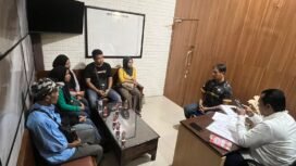 saat sejumlah korban mendapatkan penjelasan penyidik