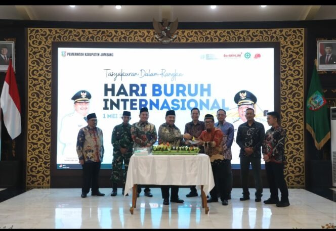 
					Pemkab Jombang selenggarakan Tasyakuran untuk peringatannMay Dari (Hari Buruh) Internasional, Kamis 30 April 2026. Foto: diskominfo jombang