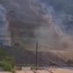 Detikdetik terjadi longsor besat di tebing atas proyek PLTA Upper Cikasok, Bandung Barat, Jumat, 1 Mei 2026. Foto: Ist