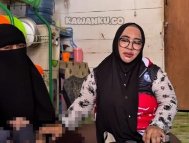 Keluarga Ratnasari, ibu mendiang Mandala, 15, pelajar SMPN 4 Samaribda, Kaltim,  mendapat simpati dari tetangga dan sanak familinya. Foto: Instagram@kawanku.id