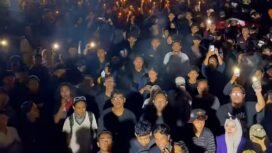 Massa dari PMII Samarinda, melakukan aksi unjuk rasa hingga malam hari  untuk menemui gubernur Rudy Mas'ud dalam menyampaikan tuntutannya. Namun gubernur Kaltim itu malah menghilsn, Selasa 5 Mei 2026. Foto: instagram@mahasiswa.id