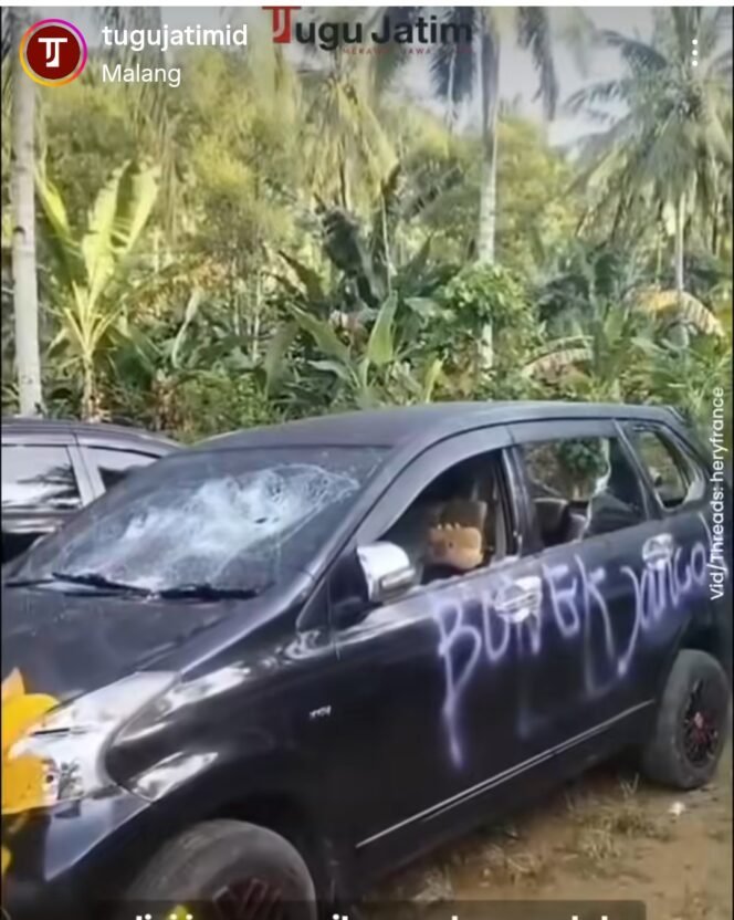 
					Sedikitnya 6 unit mobil, jadi barang bukti aksi pengeroyokan di pantai Wediawu, Malang Selatan, Selasa, 5 Mei 2026. Sehari kenudian, polisi memeriksa 69 korban pengeroyokan dengan test urine. Hasilnya 31 di antaranya dinyatakan positif menggunakan narkoba. Kasusnya korban ini jadi pesakitan BNN. Foto: Instagram@tugumalang.id