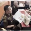 Diecky E, SH,  meneliti dan melakukan test kandungan barang bukti yang dikirim dari Polres Sampang, ternyata tidak mengandung bahan narkotika sama sekali. Padahal, disebutkan barabg bukti sabusabu 3,2 kg. Foto: instagram@kejaksaan_negeri_sampang