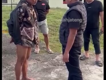 Petugas Reskrim Polres Pati berhasil membekuk Ashari, 52, tersangka pelecehan sesual santriwati Ponpes Dholo Kusumo, Kamis pagi 7 Mei 2026, di Wonogiri. Foto: tangkap layar video instagram@jatanrrs-jateng