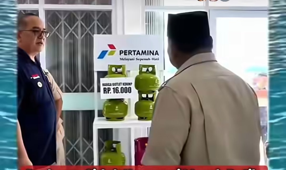 Presiden Praboso langsung meninjau KDMP Nglawak, Kecamatan Kertosono, Kabupaten Nganjuk, Sabtu 16 Mei 2026. Disitubharga LPG cuma Rp.16.000, migor Rp15.700/ l. Foto: ist