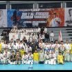 Atlet DKKI foto bersama
dengan Ketua Umum DKKI, Tunggul Aryo Wibowo dan Ketua Dewan Guru DKKI, setelah acara Kejuaraan IBKO 1st All Kyokushin Indonesia, Sabtu (16/5/2026). Foto: ist