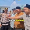Bupati Bangkalan Lukman Hakim mendengarkan dan merespon tuntutan AB3, yang dibacakan oleh Moh. Fauzan di Bangkalan, Senin 18 Mei 2026. Foto: ist